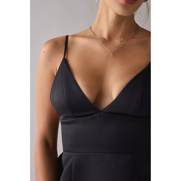 Kimchi Blue Women's Medium Black Fit & Flare Satin Mini Dress NWT UO - Picture 4 of 9